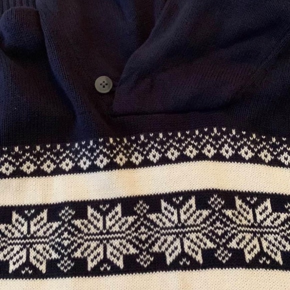 Top - Picture 4 of 5